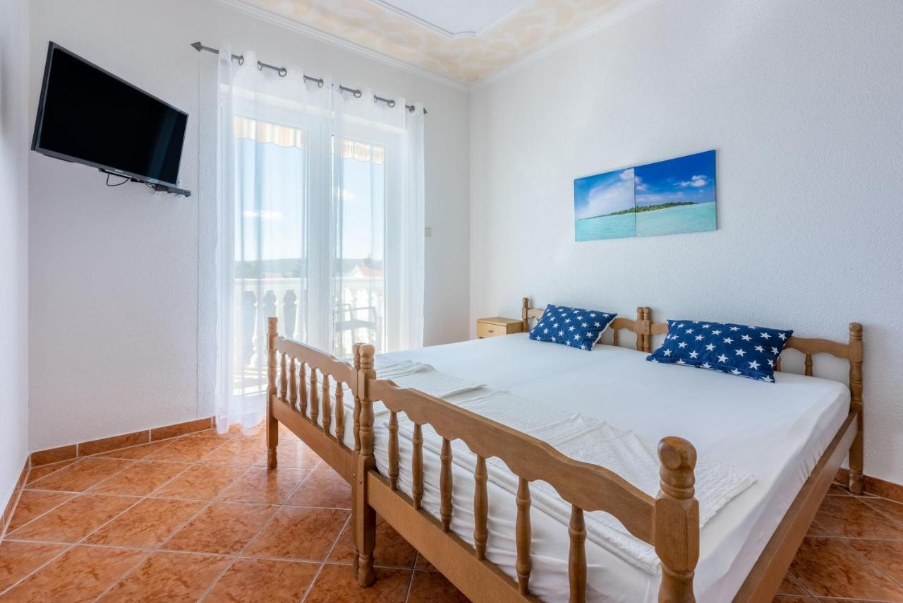 Apartments Pera Selce Exterior foto