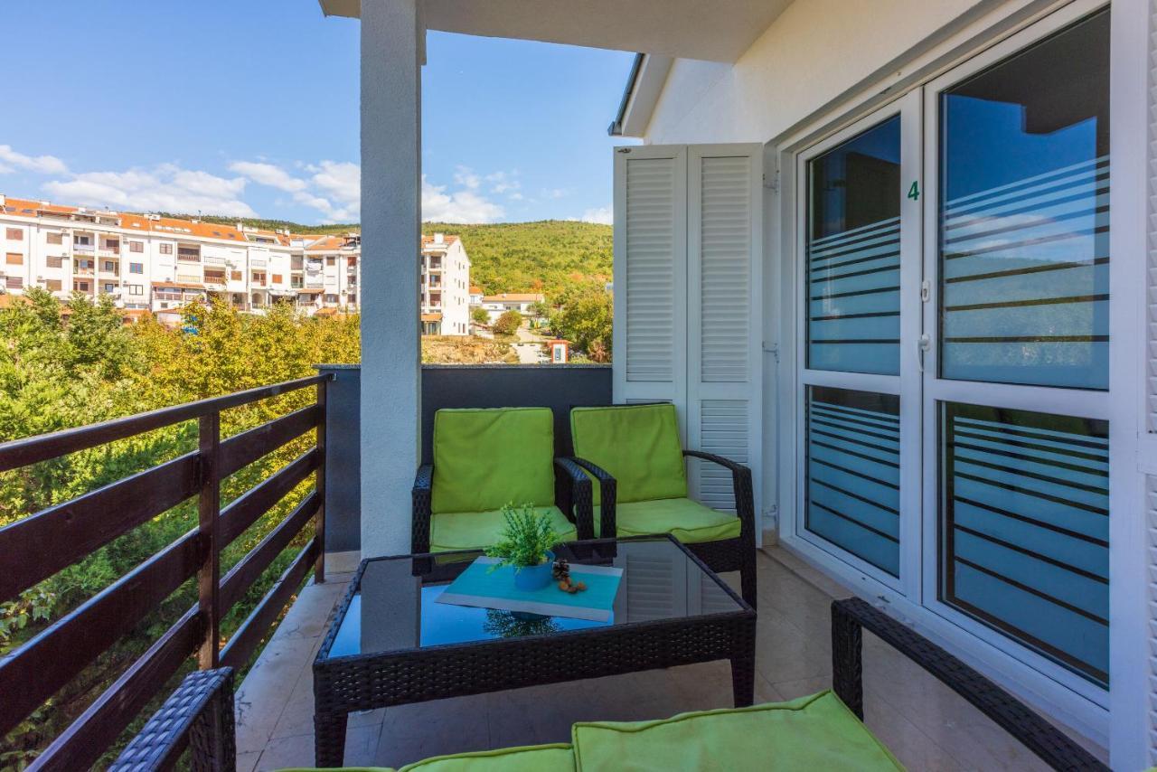 Apartments Pera Selce Exterior foto